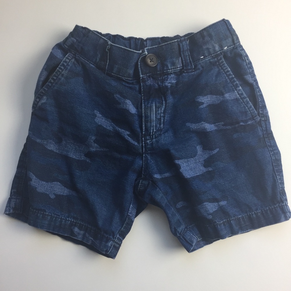 Boy’s Blue Camo Shorts Size 4T
